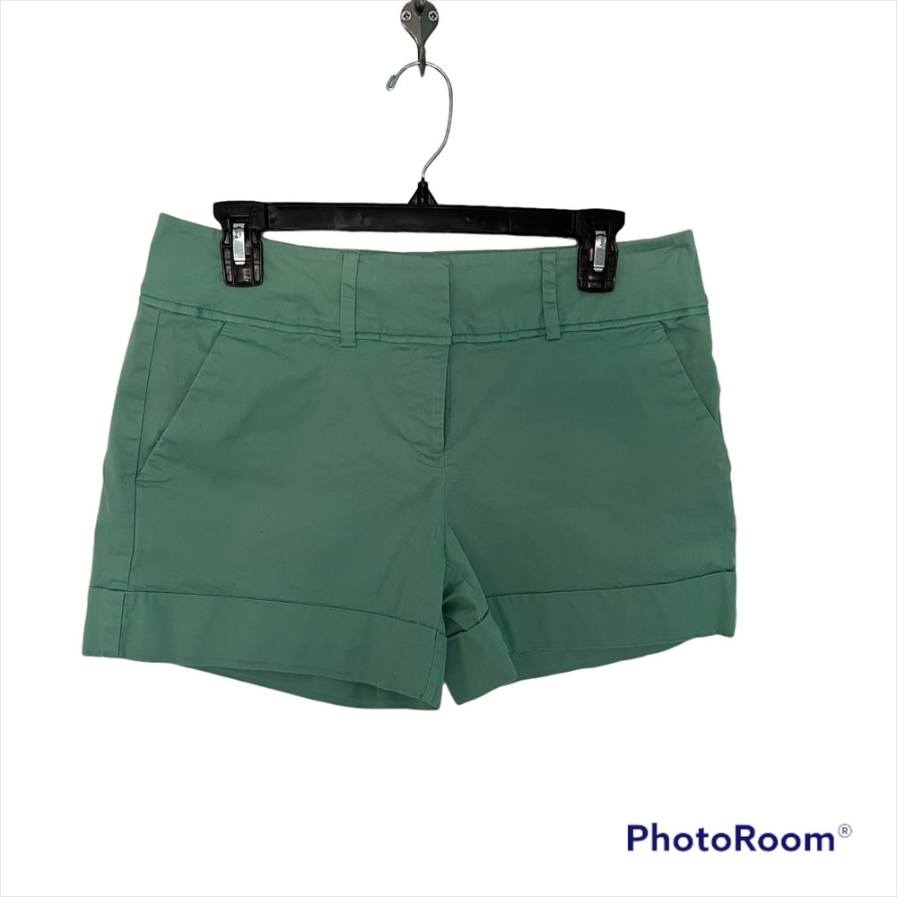 New York & Company Cuffed Shorts Size 6